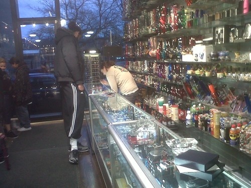 Pics: Joakim Noah Copping A Bong – Fake Shore Drive®