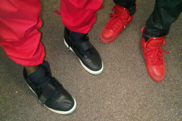 Cheap Adidas Yeezy Boost 350 V2 Black Red Kids